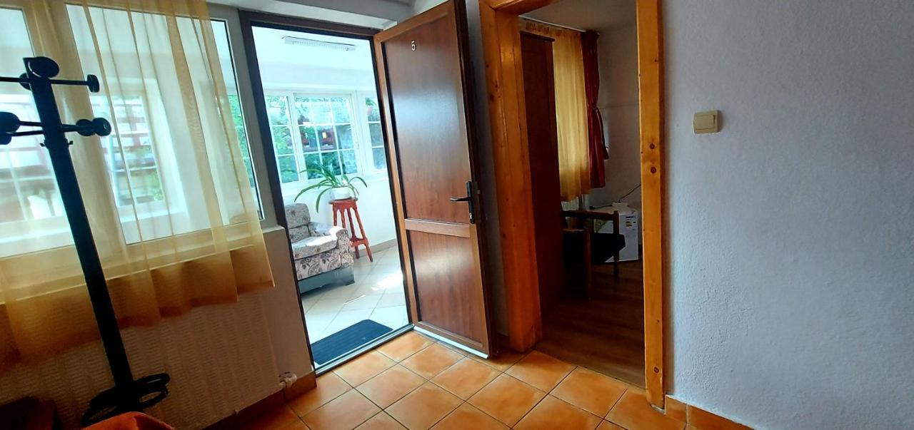 Casa Cristina_ Cabana Busteni Bagian luar foto